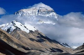 昆仑在哪里，昆仑关在哪里（中国第一神山——昆仑山）
