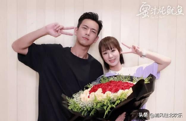 蜜汁炖鱿鱼电视剧，蜜汁炖鱿鱼剧集简介（《蜜汁炖鱿鱼》改名为《亲爱的热爱的》）