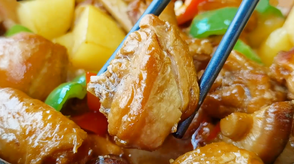 圖片[7]-【黃燜雞】做法步驟圖 鮮香下飯 做法一看就會(huì)了-起舞食譜網(wǎng)