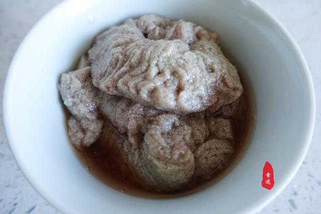 侉炖鱼，还有入味的豆腐和鱼汤（侉炖鱼是什么意思）