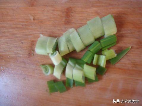 白菜豆腐怎么炒，白菜炒豆腐怎么做（天天做饭不如家常一招鲜）