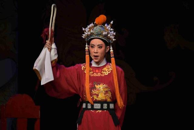 宋仁宗的皇后是谁，从宋仁宗跟两位皇后拧巴的婚姻关系看他的性格特点