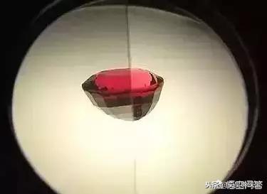 红宝石哪个字代表，红宝石叫什么名字（尖晶石和红宝石怎么区分）