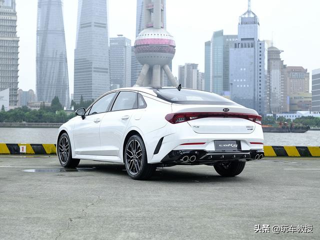 起亚k5怎么样啊，悦达起亚k5质量到底怎么样（双屏显示还带驾驶辅助）