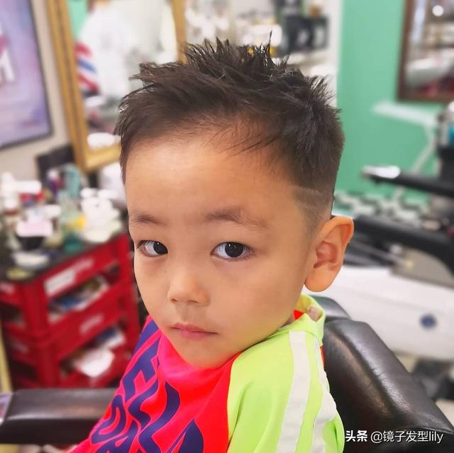 儿童男孩发型，儿童发型男孩短发3-6（最帅气小男孩发型来了）