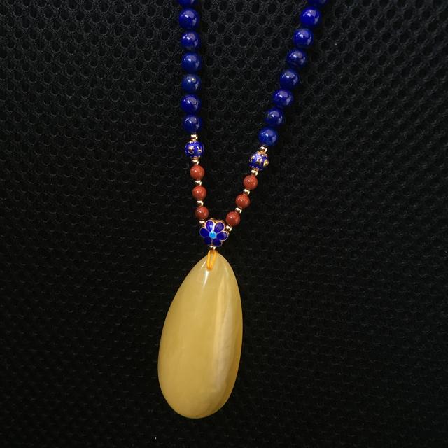 蜜蜡有什么功效和作用，佩戴蜜蜡原来有这么多好处