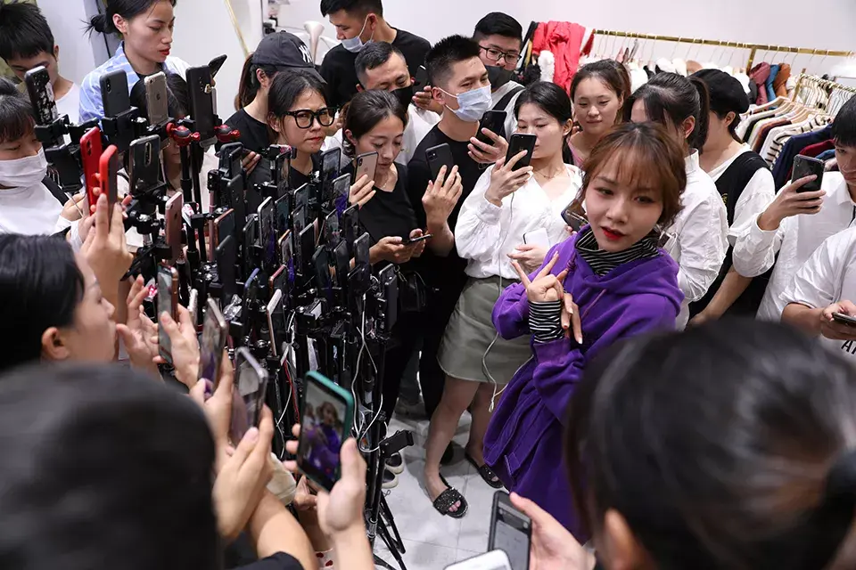 广州沙河服装批发市场(广州沙河服装和十三行有什么区别)