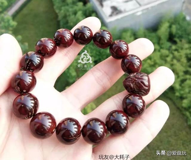 野桃核手串最忌讳，野生小核桃手串（冬天要来了，盘什么串最靠谱）