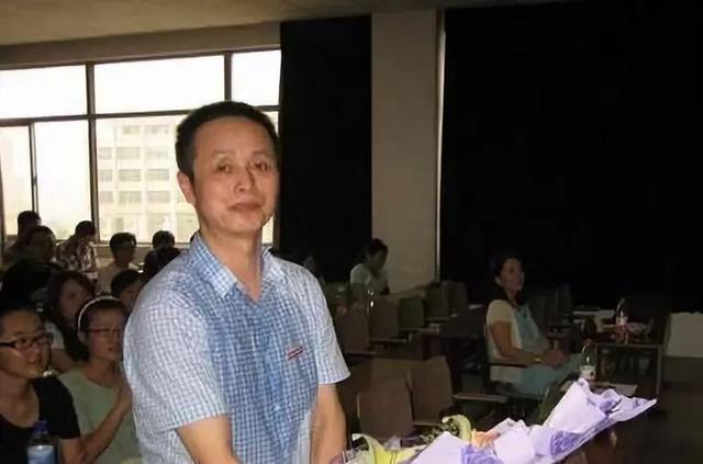 奶茶变抹茶是什么梗，抹茶是什么绿（奶茶妹妹读书被嘲）
