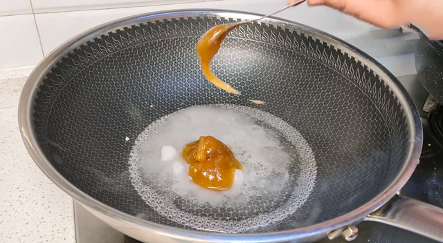 在家如何做沙琪玛，在家做沙琪玛怎么做窍门（教你在家自制沙琪玛）