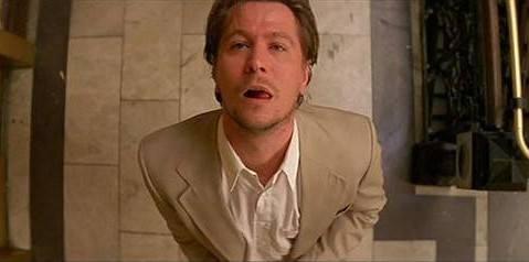 扭脖子杀人原理，扭脖子为什么会死人（是对小丑最大的不敬）