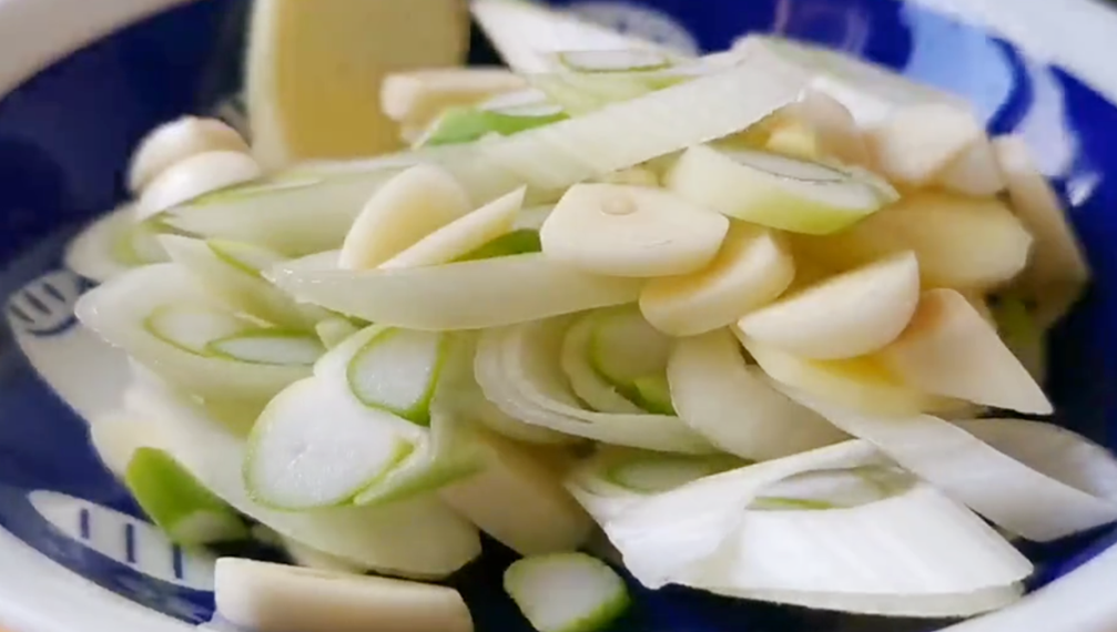 圖片[3]-【豆腐燜魚】做法步驟圖 不加一滴水 上桌瞬間被掃光-起舞食譜網