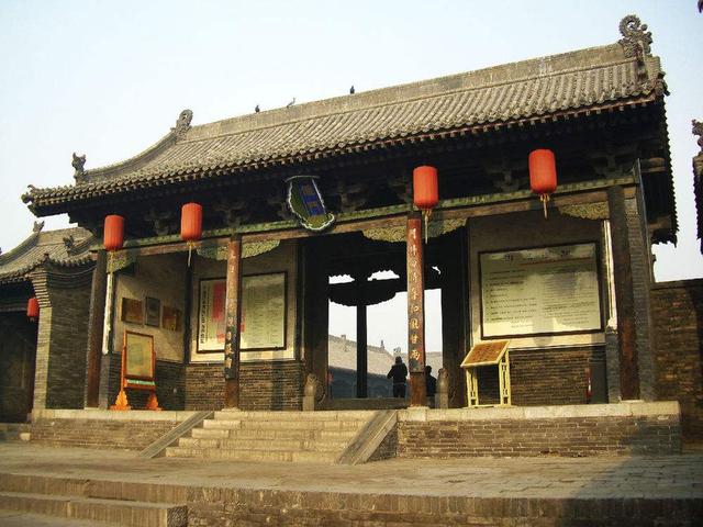 正南方向是指哪个位置，财位在正南方向（住宅必须是坐北朝南的吗）