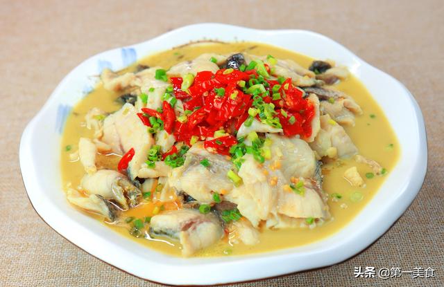 酸菜鱼的做法最正宗的做法，酸菜鱼的做法（厨师长分享餐馆酸菜鱼做法）