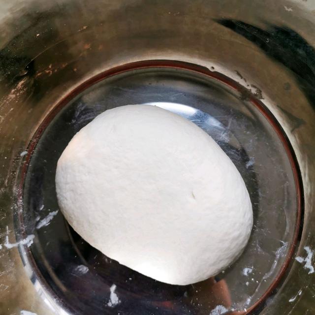 脆香葱油千层饼的法，葱油千层饼怎么做松软好吃（的做法+配方）
