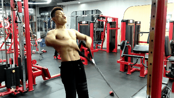 男生怎样拍照好看又上镜，男生怎样自拍好看又上镜（男生多练5个部位）