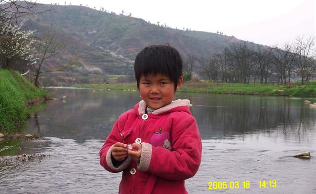 再游桃花源和桃花源记的思想感情有什么不同，中学经典美文《桃花源记》的主题思想辨析