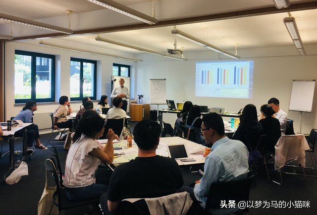 女生学工商管理专业好就业吗，女孩子适合上什么技校（就业率高的7个专业）