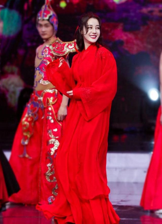 快本迪丽热巴是哪一期，迪丽热巴时隔两年再登快乐大本营