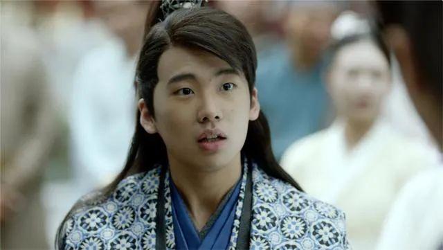 瞧这一家子大结局，瞧这一家子剧情介绍（顶着嘘声拼命、父亲去世才暴露身份）