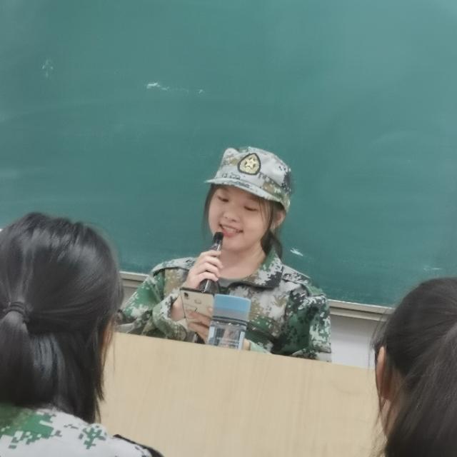 军训期间有什么可以多人玩的游戏，军训的时候可以玩什么游戏（军训奇妙行为大赏）