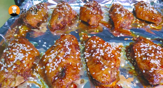 烤鸡翅中的做法，香辣烤鸡翅最好吃的做法