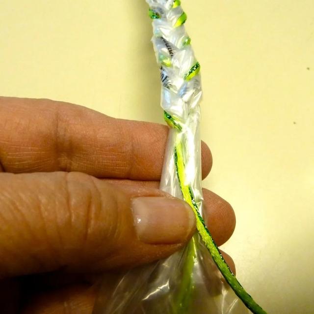 折纸礼物袋制作方法，手工折纸礼袋（天天都用的塑料袋还有这么多玩法）