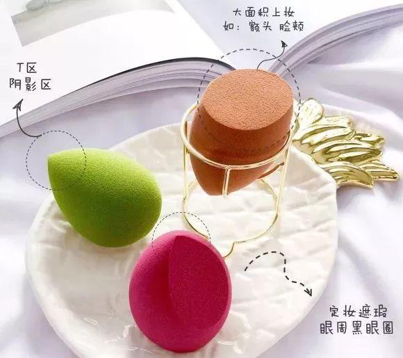 蜜粉刷和散粉刷的区别，蜜粉刷和散粉刷的区别是什么（都说“粉底刷”碾压“美妆蛋”）