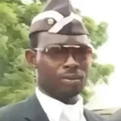 QQ经典沙雕头像/ 男的再拽也是女的下的崽微信，QQ经典沙雕头像/ 男的再拽也是女的下的崽（搞笑沙雕头像，你敢用吗）