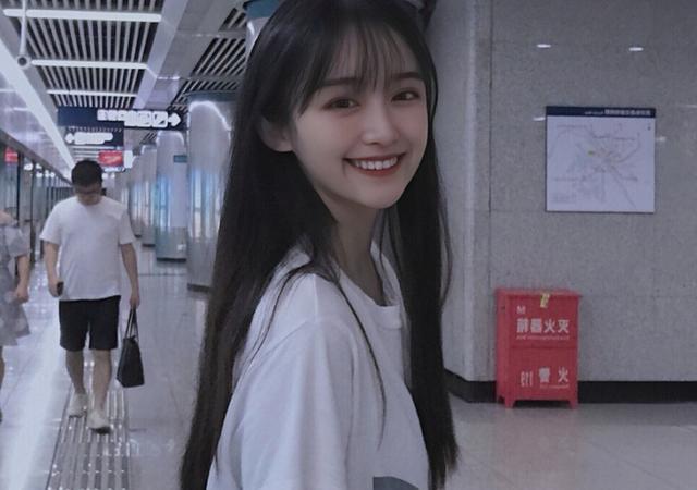 美女被骗上床(脱色摇床)