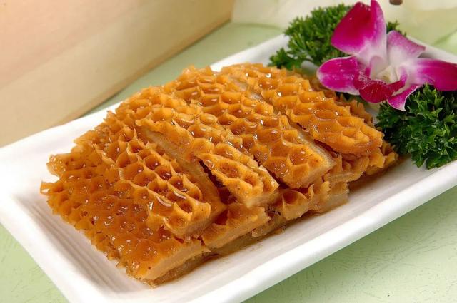 牛有几个胃，牛有几个胃子（牛的四个胃都有啥用）