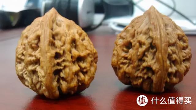 乌木手串怎么辨别真假，乌木手串真假鉴别（万物皆可盘：万字长文）