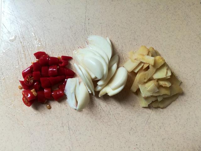 竹笋炒鸡蛋的做法大全，竹笋炒鸡蛋的做法大全家常（春天遇到这菜别手软）