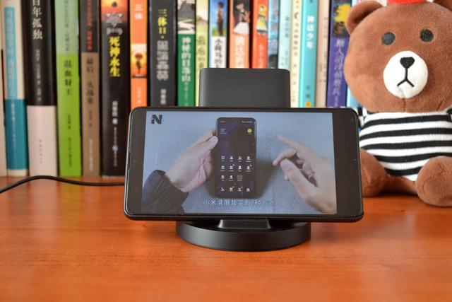 小米无线充电器怎么用，以下经验供大家参考（小米立式无线充电器体验）