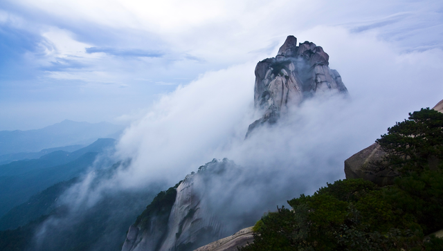 天柱山风景区在哪里,天柱山在哪里(不得不来的情山——天柱山)