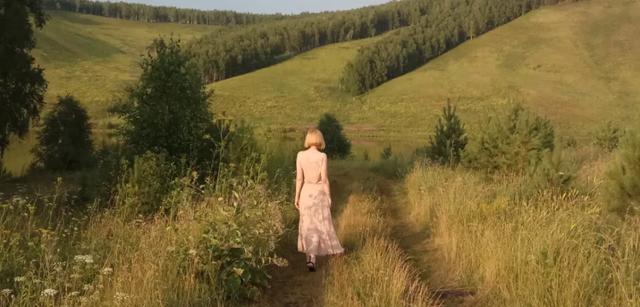 俗人自嘲的句子，俗人自嘲的句子图片（愚者嘲他人，智者善自嘲）