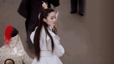 11位任盈盈,颜值各有千秋,最美的一版,竟不是关之琳