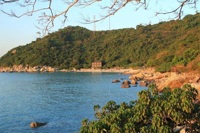 深圳东冲旅游度假屋，深圳东冲海滩介绍（一处真正的私家海滩）