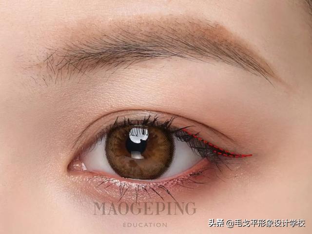 可爱开眼角下垂眼妆，可爱开眼角下垂眼妆无辜可爱迷死男友（学会了还做什么开眼角手术）