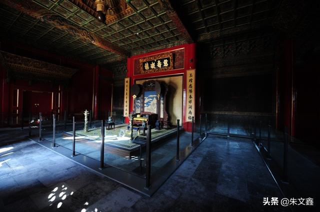 慈宁宫是谁住的，为什么无人敢住慈宁宫（康熙的祖母就生活在这里）