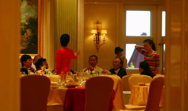 抛弃小23岁杨若兮，刘威现况（被大23岁刘威抛弃后）