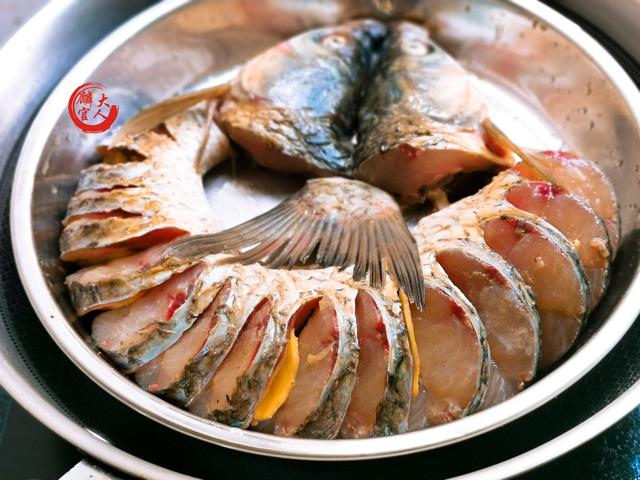 鱼要蒸多久才能熟，黄翅鱼要蒸多久才能熟（蒸鱼要几分钟最鲜）