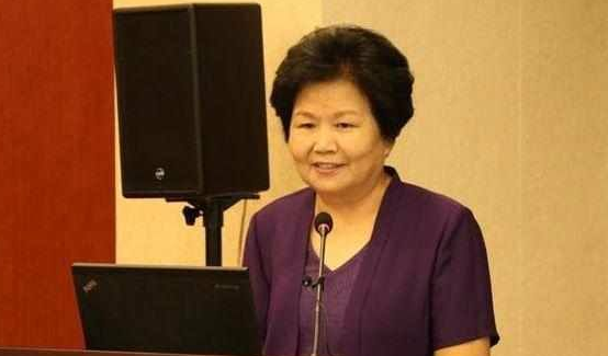 罗京可怕照片图片，罗京真的笑了（28年0失误获央视最高荣誉）