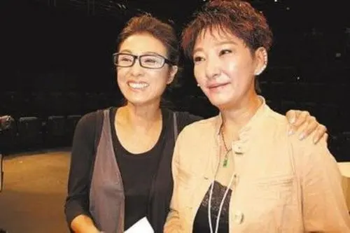 李莫愁有什么绯闻，“李莫愁”雪梨的火辣情史