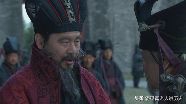 古代委婉劝谏例子，古代委婉劝谏例子简单（历史上几起隐晦逼功臣自杀的事例）