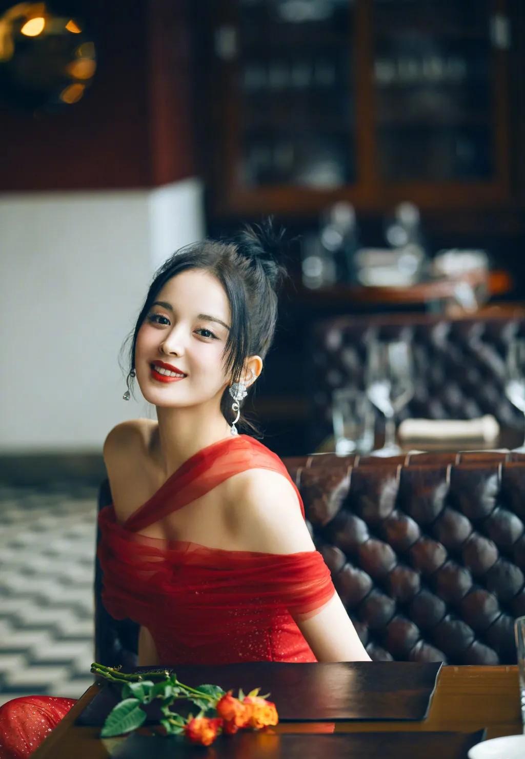 98年新疆172cm翘臀女孩,混血颜值 尤物身材,真美!