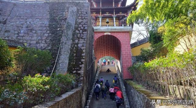 九华山地藏菩萨是求什么的，九华山地藏菩萨求什么最灵（安徽九华山地藏王菩萨的道场）