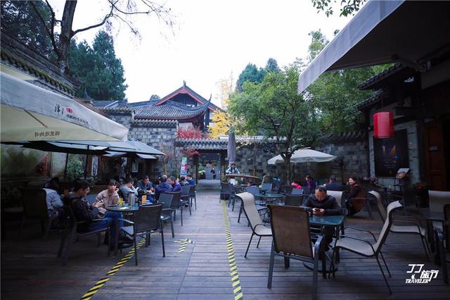 锦里在成都哪里，锦里位于成都哪里（全国十大城市商业步行街的成都锦里）