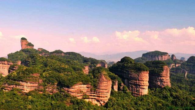 江西主要是什么地形，江西主要是什么地形类型（中国七大丹霞美景地）
