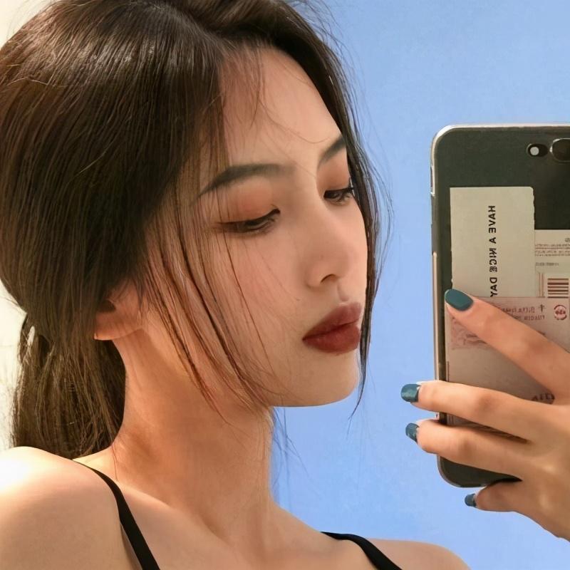 三个字的网名女生高冷霸气十足 顺口的三个字网名